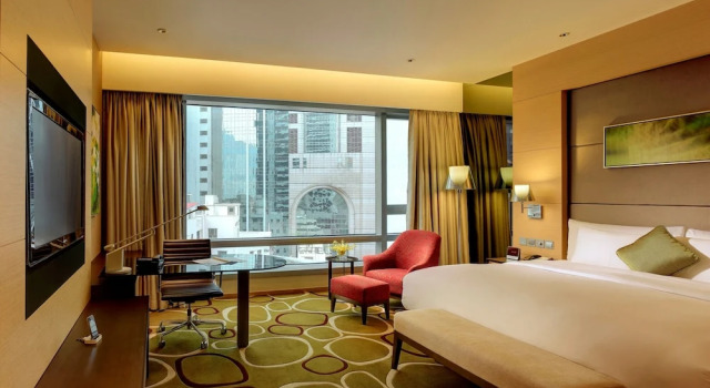 Двухместный номер Premium Crowne Plaza Hong Kong Causeway Bay by IHG