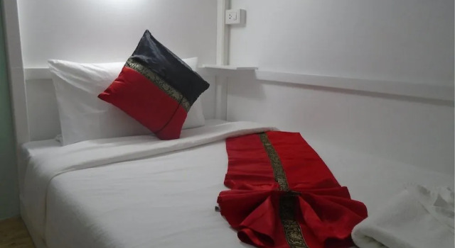 Panda Hostel Phuket - Adults Only, Забронировать Хостел Хостелы Патонг-Бич, рядом с Пляж Патонг, Хостел