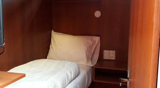 Номер Standard Onkel Inn Airport Sleepbox