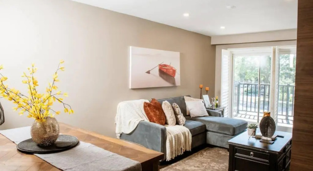 Honey I'm Home Suite 2 bedroom upper level, Varaa Hotelli Brampton 