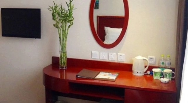 GreenTree Inn Beijing Dahongmen Subway Station Express Hotel, Забронировать Отель Фэнтай , рядом с Shiliuzhuang Station