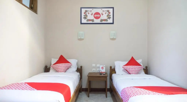 Standard Twin room Hotel O Srikandi Hotel