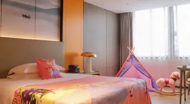 Семейный люкс Luckyever Grand Hotel (Danzhou Summer Square)