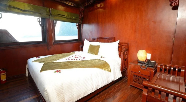 Halong Royal Palace Cruise