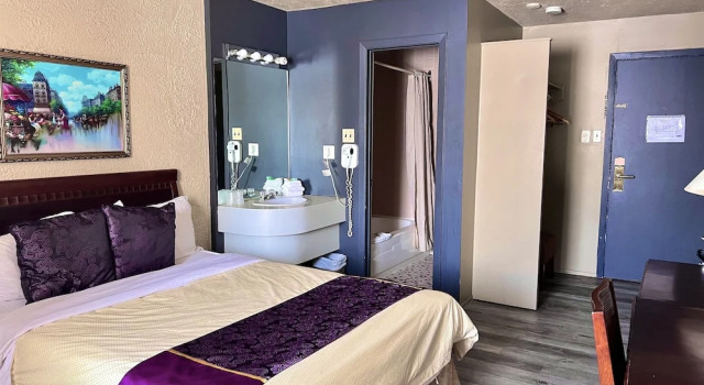 L Express, Rezervovat Hotel  