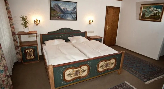 Altenburger Hof Appartement, Rezervasyon Daire Reit im Winkl - Winklmoos havuzlu oteller, Yüzme Havuzu