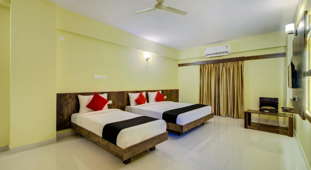Люкс Standard Capital O 23481 Rmv Savera Hotels