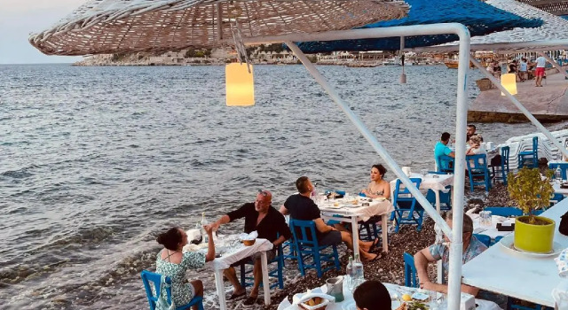 Giritli Rum Meyhanesi & Butik Otel, Rezerwuj Hotel Karaburun Aegean Region