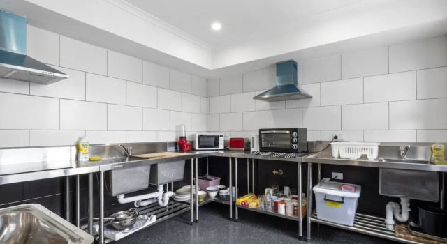 Flinders St. Boutique Hotel