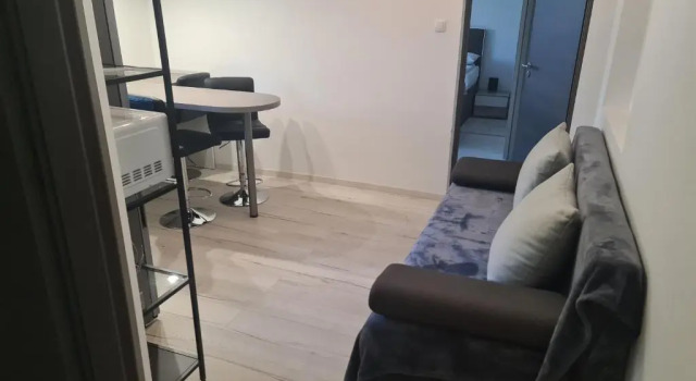 KE-TO Zagreb Airport Rooms, Book Hotel 4-stjernede hoteller i Zagreb, 4*