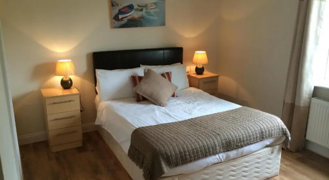 Коттедж Doolin Village Lodges