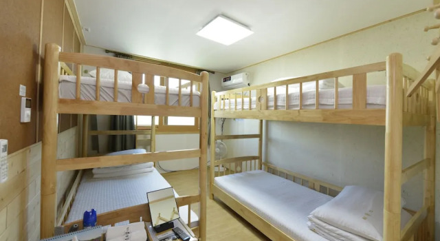 Кровать в общем номере (женский номер) DASOMCHAE - Hostel