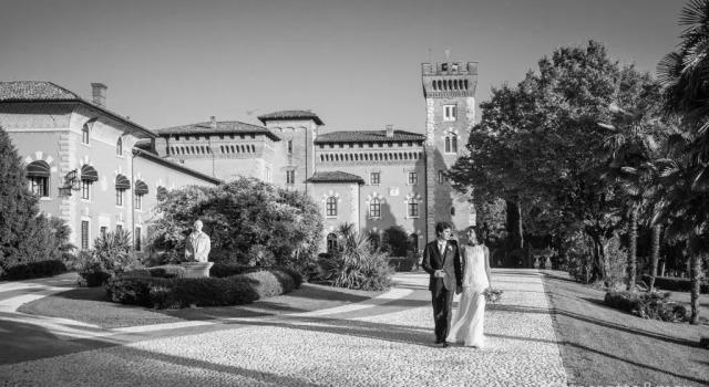 Casale in Collina, Book Landbrugsophold Capriva del Friuli Friuli Venezia Giulia