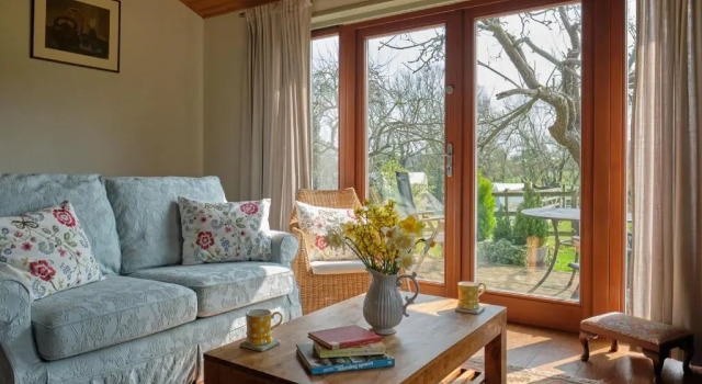 Коттедж с видом на сад Middlewick Holiday Cottages