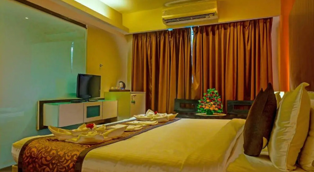 Номер Premier Citrus Hotel Lonavala