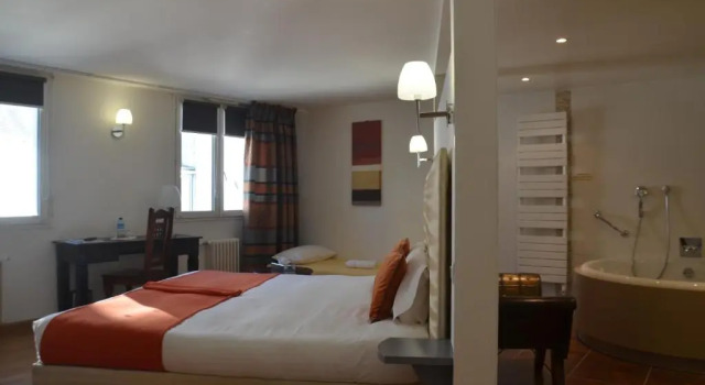 Люкс Hotel Restaurant Lesage