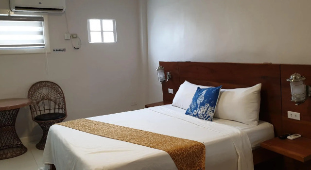 Полулюкс Treasure Island Beach Resort