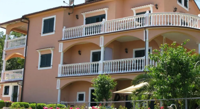 Bed and Breakfast Villa Iris, Забронировать Вилла Отели Приморско-Горанской жупания с парковкой, Парковка