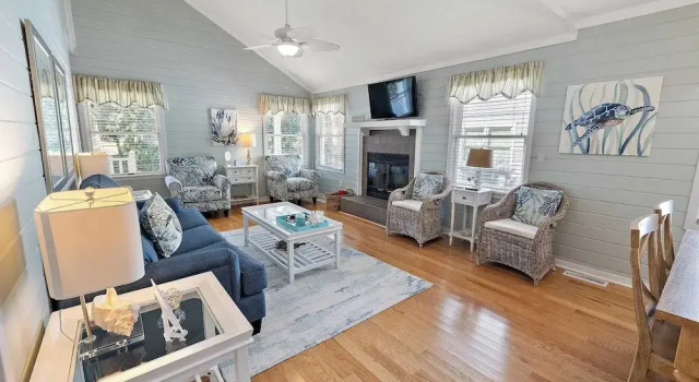 Коттедж 55 Pelican Bay by Avantstay Easy Beach Access + Shared Pool + Screened Porch + Ping Pong