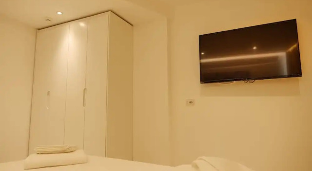 Lumi Hotel, Đặt Khách sạn Sarandë Vlorë County
