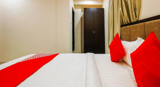 OYO 23323 Hotel Dove, Rezerwuj Hotel Hajdarabad 