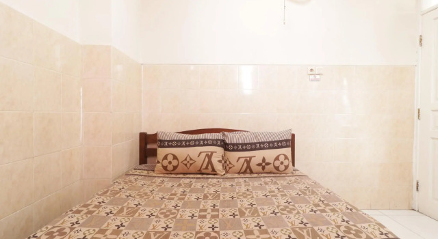 Camera Standard Hotel Omah Ampel Syariah