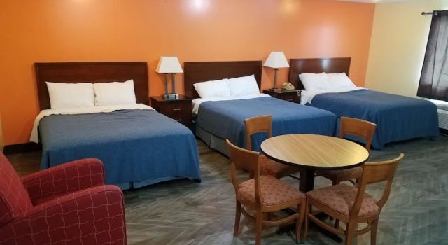 Шестиместный номер Standard Western Inn South