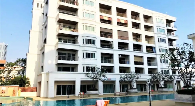 Platinum Suites Studio Condo Jomtien