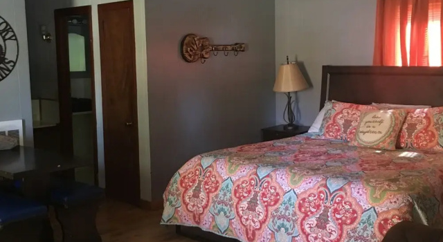 Smoky View Cottages & RV Resorts, Забронировать Отель Мегги-Вэлли Аппалачи, рядом с Maggie Valley Festival Grounds