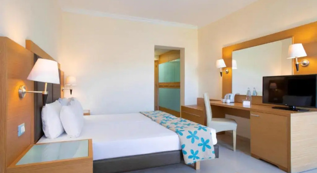 Двухместный номер Standard с видом на сад SOL by Meliá Cosmopolitan Rhodes - All Inclusive
