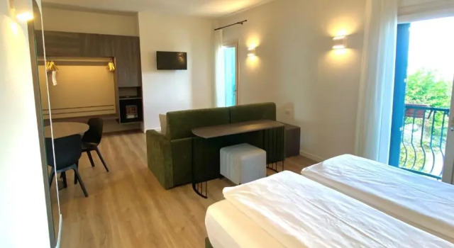 Полулюкс Hotel Pai