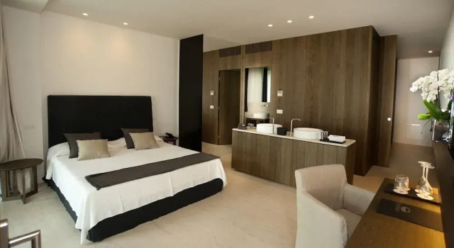 Люкс Luxury Hotel Mediterraneo
