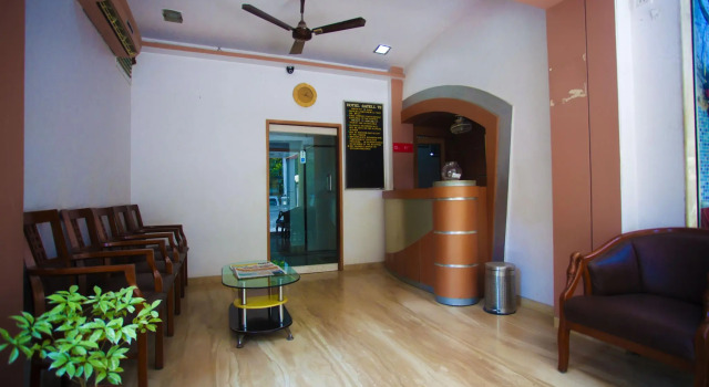 Hotel Satellite
