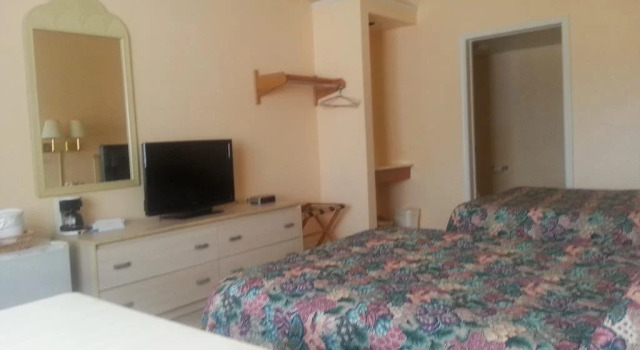 Lowes Wharf Marina Inn, Rezervați Pensiune Sherwood 