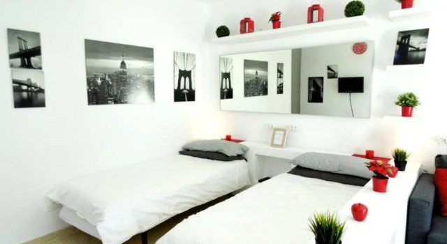 Appartement 1st lign on the beach, Забронировать Апартаменты/квартира Апартаменты Фуэнхирола, рядом с Salon Varietes Theatre, Апартаменты/квартира