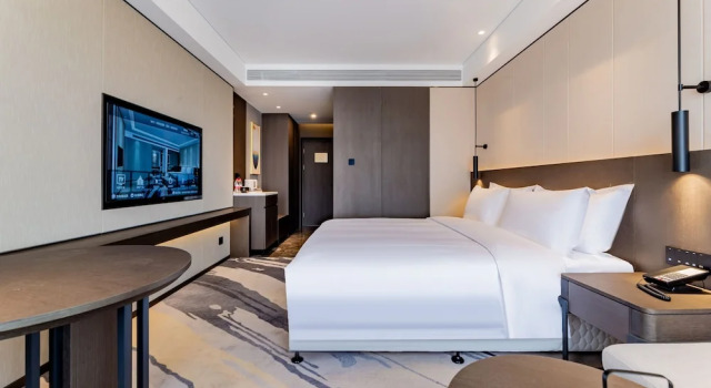 Двухместный номер Executive Ramada by Wyndham Bayannur