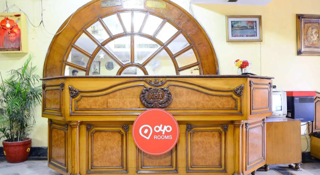 Hotel Kapoor Inn by OYO Rooms, Забронировать Отель Отели Нью-Дели с завтраком, Завтраки
