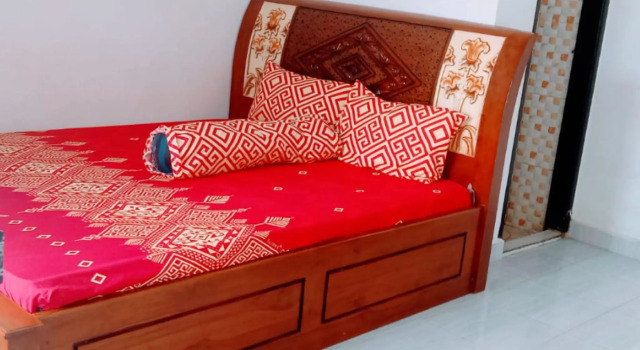 Penginapan Risma Ratu Indah, Book Hotel Hotels in Sulawesi with Parking, Parking