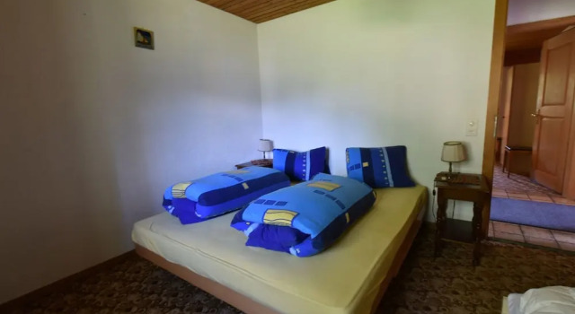Apartment in Breil Brigels With Terrace, Garden Furniture, BBQ, Rezervați Apartament Hoteluri în Brigels cu parcare, Parcare