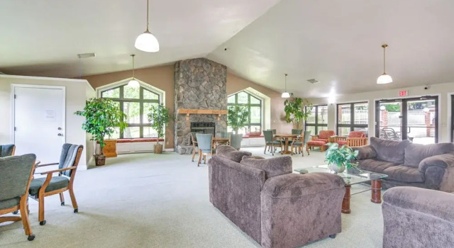 1 Mi to 76 Strip: Family Condo in Branson!, Забронировать Апартаменты/квартира Отели Table Rock Lake с парковкой, Парковка