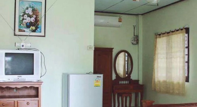 Yodrux Phuruea House, Varaa Hotelli Hotellit North-Eastern Thailand pysäköinnillä, Pysäköinti