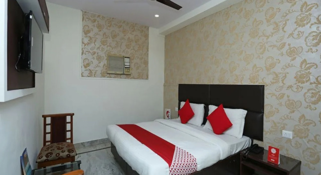 OYO 14674 Hotel Raj Mahal Inn, Varaa Hotelli Gurgaon 