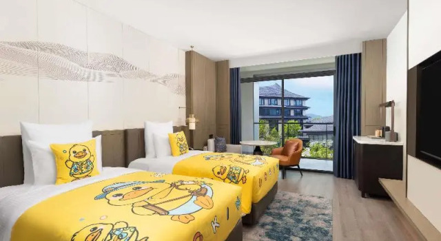 Двухместный номер Deluxe с балконом Pullman Taizhou Shenxianju