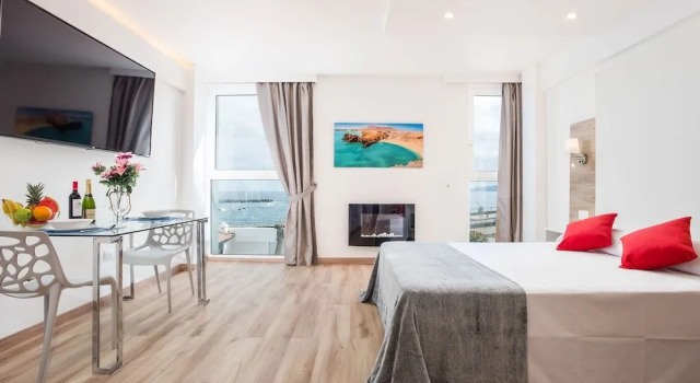 Ocean Vistas 24