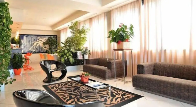 Inn Hotel