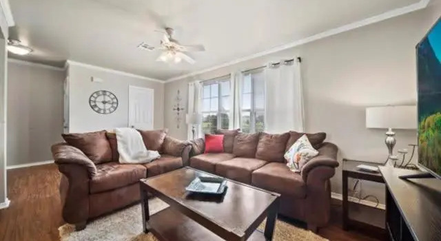 Spacious Getaway Town Home Near ORU PGA Golf Course and Victory School, Κράτηση Διακοσστικό σπίτι Τάλσα Οκλαχόμα