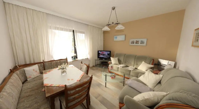 Ferien im Reetdachhaus, Rezervovat Apartmán Großheide Dolní Sasko