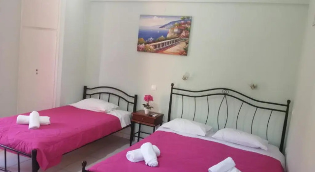 Paradise Studio Corfu, Забронировать Отель Беницес 