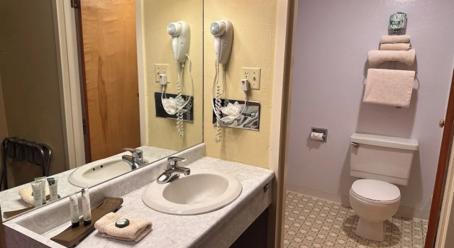 Standard Vierer Zimmer Gateway Lodge