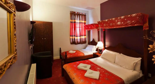 Трёхместный номер Standard Islington Inn